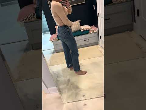 Size up in these Straight Levi's for a better fit!
