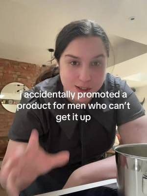 look at what you are promoting LMAOOOOO #nichetok #pr #nichecore #honeysticks #uk