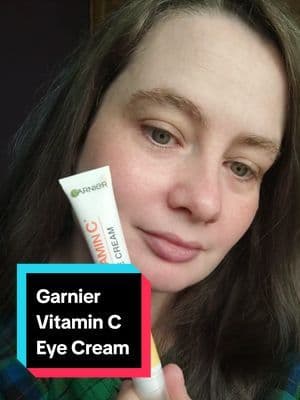 #AD trying the Garnier Vitamin C Eye Cream, kindly gifted as part of Lorealistar Community. This has 4% Vitamin C, Niacinamide, Caffeine & Banana Powder. Hopefully it'll help me look less tired on the mornings when I only have time for a coffee and banana 🍌 ☕!! It'll take a week to see results, here's to less undereye bags! @Garnier #Lorealistaruk #LorealistarVitCeyecream