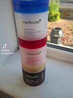 Medicube literally put a full facial into a pad. 🤯
Pore care, peeling, or brightening—Medicube really said "why not all three?" 🤷♀️✨ If you want that real-life glass skin without the filter, these pre-soaked pads are a total game-changer. Grab yours in the orange basket below! 👇
#medicube
#glowingskin
#glowup
#musthaves
#shopnow
#buynow
#kbeauty
#tiktokshopfinds
#tiktokshopuk
#tiktokshopfypシ゚viral