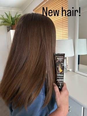 Ok so it’s temporary, but it’s still new!
Let me show you how I did this, yes it was all me with just a little help from @Garnier UK and this gloss mask
I am very impressed, this is so simple and effective.
Just leave on for 10 minutes then wash off. It should last for up to 6 washes, plus it can visibly correct up to 1 year of damage.
My hair had no colourants on, it was completely natural. This mask can be used on both natural or coloured hair.
#LOrealistarUK
#ad
#RisingStarHaircare
