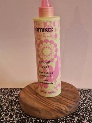 Thank you @amika and @Skeepers I love the packaging felt like a pr unboxing. Loved the colour and pretty design on the bottle, easy application and feels lovely on the hair. The fragrance is nice too. My hair felt smooth and frizz free! Doesn't leave the hair feeling sticky or heavy in any way. Just leaving it shiny and healthy looking. I'm excited to have it and play with it more. #capcut #amika #hair #frizzyhair #glossyhair #content #contentcreator #pink #princesstreatmentonly #4u #scented #pr #prunboxing #unboxing