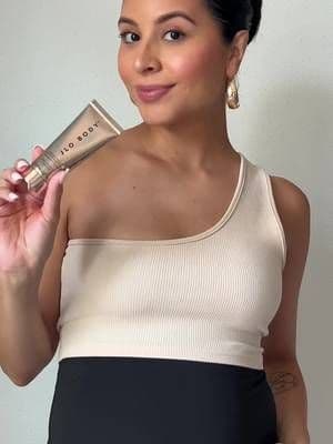 ✨ Ready for my summer glow all summer with @JLo Beauty ✨ This mini body set is so cute and perfect for sun kissed skin all year long. 🤩 #jlobeauty #giftedbyjlb #beauty #skin #bodylotion #latinacontentcreators #latinacreator #ugccreator