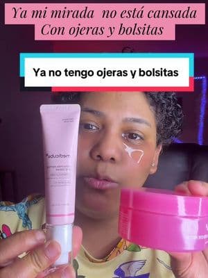 Ya mi mirada no está cansada, con ojera con bolsita, porque me aplico el serum de Pdrn y peptidis y niacidamide y unos parches de colágeno con cafeína y PDRN pink @medicube US Store #parchesojos #ojeras #bolsasojos #contornodeojos #eyecream #tiktokshop #thepeptidecollagenundereyepatches #medicubeblackfridaypdrncollagencapsulecream #medicubepdrnpinkpeptideeyecream #medicubepdrnpinkcollagencapsulecream #reducesdarkcirclesfinelinesandwrinklesunderneatheyes #cosrxpdrneyepatches #pdrnskincareglowroutine #pdrnpinkpeptideeyecream #cosrxpdrneyepatch #pdrnpinkcollagenmask #skincareroutine #skincare #pielbonita #beauty #beautytok #beautytips #beautyreview #beautyroutine