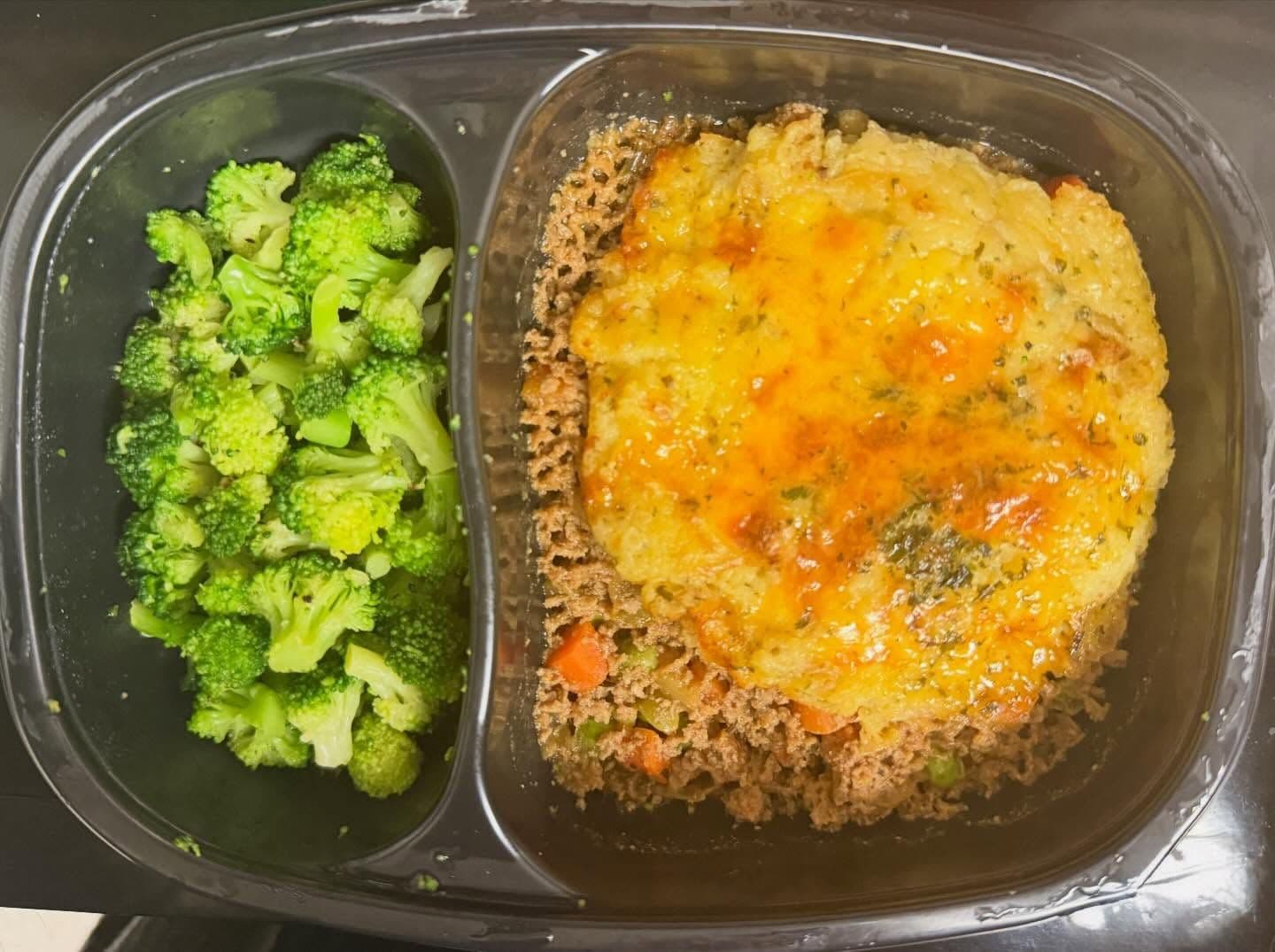 Marley Spoon Beef Shepard’s Pie
With broccoli
Why did I save this for last? The picture on the website made it look rea