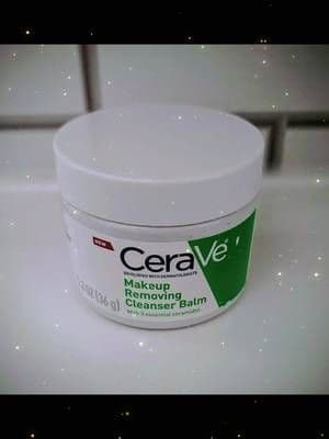 I was asked by the Superdrug Customer Community to test and review this Cerave Makeup Removing Cleansing Balm. 💚 I was very sceptical at first because I usually find that most cleansers really struggle to remove my makeup, especially waterproof mascara and they always dry out my skin even more. 💚 However, this cleanser was amazing and removed every bit of makeup, leaving my skin feeling moisturized, lovely, and smooth without any greasy residue. I highly recommend this product. The only thing that I can find that lets it down is the size💚 @CeraVe UKI #ceraVe #skincare #review #ad #superdrugcustomercommunity