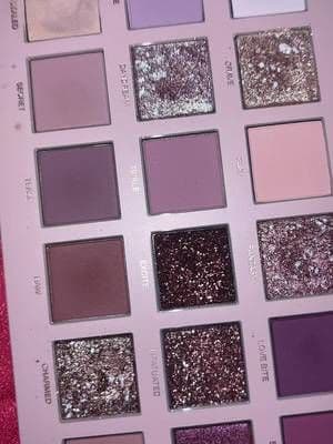Loving me some Huda beauty eyeshadow today #HudaBeauty @Huda Beauty @hudabeautyshop #TikTok #TikTokShop #Like #Follow #Share #Comment #MakeUp #Beauty #MassFollow #Blessings #Thank you #Eyeshadow #EyeshadowPalettes #Quality