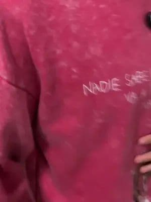 esta sudadera de bad bunny está súper bonita y barata!! calientita #badbunny #sudadera #frio #nadiesabeloquevaapasarmañana #tiktokshop