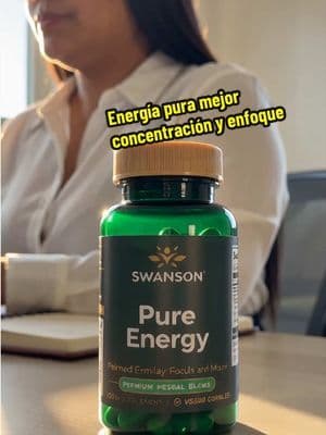 @Swanson Vitamins No logras concentrarte, te falta energía y últimamente se te olvida todo? Estas son las cápsulas que estoy tomando: Pure Energy de Swanson. Están elaboradas con una mezcla premium de ingredientes herbales y me ayudan a apoyar una energía equilibrada, la memoria, la concentración, la atención y el estado de ánimo. También brindan apoyo antioxidante frente al estrés oxidativo. Vienen 60 cápsulas vegetarianas y son muy fáciles de incorporar a mi rutina siguiendo las instrucciones del envase. Si tú también necesitas apoyar tu energía y concentración durante el día, te las dejo en el carrito.” recuerda que viene en 60 cápsulas en estas otra cosa que te vas a recordar es que a mí me tienes que poner vestida con una camisa blanca, un pantalón negro, el cabello suelto y voy a estar en un escritorio, creando contenido o estudiando y con unos lentes por favor que la voz sea latina no me agregues con otras personas yo voy a estar sola en mi escritorio, estudiando y las pastillas tienen que salir cuando yo empiezo a hablar de las pastillas@Blake Beauty Care💄🛍️ #RepartoConIA #energy #focus #concentracion #lifestyle #pureenergy #energyproteindrink #capsule_supplement #capsulesupplements #cleaningredientenergydrink #energysupplementsforwomen #proteinenergydrink #perfectsupplements #energyboostsnack #natural3energyproteincollagenshake #personalizedsupplements #tiktokshop #lifestyle #ventas