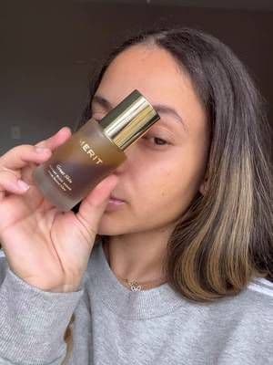 It’s givingggg. My skin feels amazing😩 Thank you @meritbeauty for this amazing product!!! Link in bio to purchase✨ #Greatskin, #Meritbeauty, #gifted