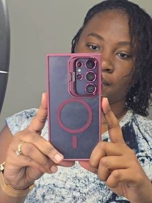 POV: you finally found a phone case that’s actually cute and protective 😩✨ This Samsung phone case? Yeah… it’s giving drop-proof, scratch-proof, and still aesthetic 💅🏽 I’m not even gonna lie… my phone stays falling and this case really be saving me every time 😭 Lightweight, fits perfectly, and the grip?? 10/10. No more slipping out your hand. If you’ve been needing a new case… this is your sign 👀 Tap the link before it’s gone. #tiktokshop #phonecase #samsung #fyp #viral