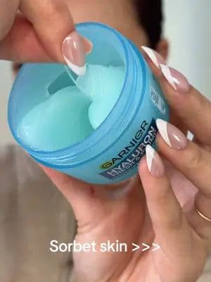 ASMR skincare 🩵 Wear it alone for fresh-faced finish or layer under makeup for a smooth, hydrated base. Garnier Hyaluron Fresh & Plump Hydrating Sorbet Cream is a must-have in long-lasting makeup routines ! #garnieraunz #garnierskin #garniersorbetcream #GarnierSorbetCreams #AD