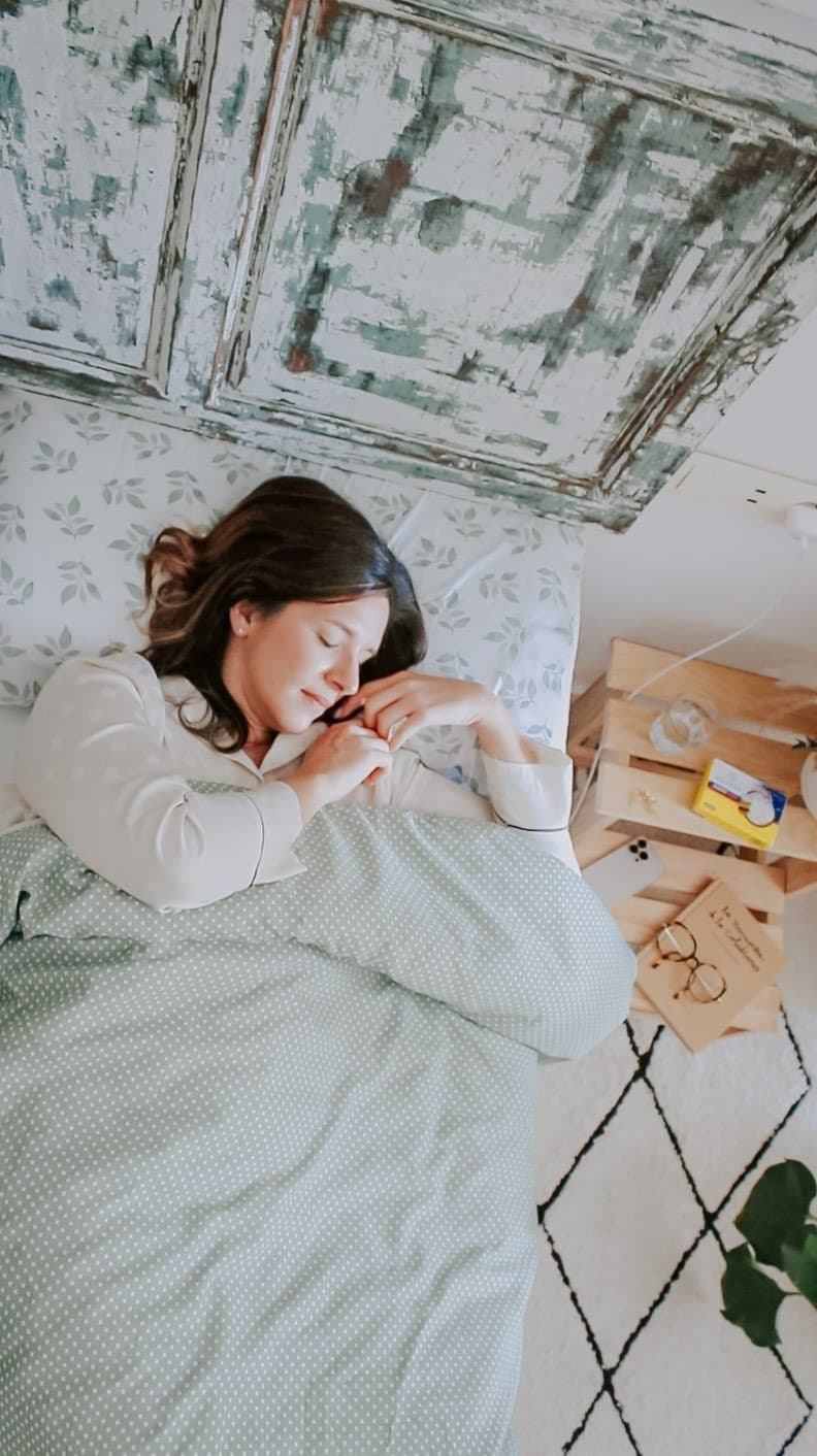😴💤 5 hábitos saludables para dormir mejor
Cuéntame, ¿qué tal duermes últimamente? ✨ ¿Cuál es tu ritual antes de irte