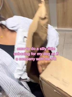 🫠 #unboxing #unboxingvideo #funny #MadewithKAContest #hm #amazon #amazonfinds #latina #mexicana #packages #asos #hmfinds #summerclothes #dog #dogs #pets #tiktokunboxing