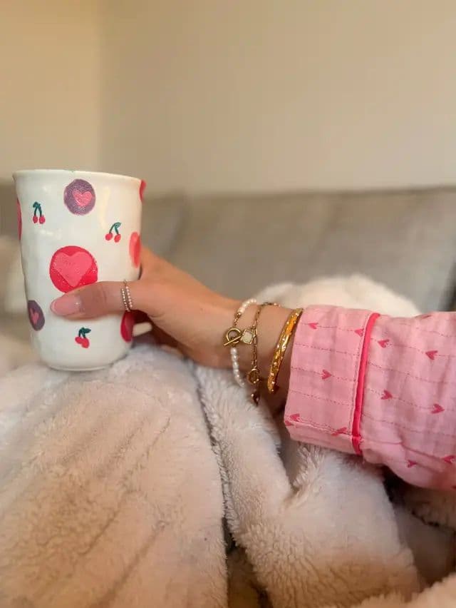🌸 Just a few moments from May that I never want to forget… 🥹💕 A little snapshot of life lately… slow mornings, sunshine adventures, matching moments and making memories with my favourite people 💕☕️🌿 I’ve linked all of my favourite Abbott Lyon pieces if you’d like to shop the looks, plus you’ll get 15% off through my link in my bio✨ 🔗 Shop here: https://community.abbottlyon.com/s/poppy.v for my Abbott Lyon Favourites & 15% Off #MayMoments #YorkshireMum #MumLifeUnfiltered @AbbottLyon #TheALCollective #ad