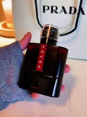 Newest @pradabeauty Luna Rossa Ocean Le Parfum This perfume itself has earned many compliments. I quickly fell in love with its scent when I tried it. I know it's marketed as a men's perfume, but women can wear it too, it smells amazing! It's the kind of scent that exudes magnetic sophistication, warmth, and makes you feel secure when your man wears it. Plus, the scent lasts a very long time, I can still smell it the next day! ✓key notes: Lemon Essence, Saffron Accord, and Oakwood Available on @Ulta Beauty and linked more link in my bio @LTK https://rstyle.me/+8YCL0lWsVeR7WwEXIJ72hA #GiftedByPradaBeauty #PradaLunaRossaOcean #PradaBeauty #FathersDay #perfume #giftforhim #giftideas #ltkbeauty