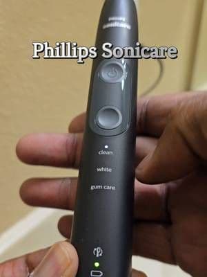 The best electric toothbrush #TikTokCreatorSearchInsightsIncentive #tiktokshopcreatorpicks #ttstoptier #TTSWEST #phillipssonicare