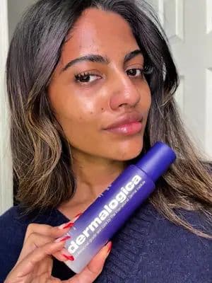 My skin care just leveled up with the new @Dermalogica Canada Phyto Nature e² — a regenerating daily leave-on treatment powered by next-generation exosomes to help reveal smoother, brighter-looking skin ✨ Sign up at Dermalogica.ca for early access to purchase Phyto Nature e² and for the chance to receive a Premium Skin Renewal Set valued at $127 -including travel sizes of Daily Microfoliant, Phyto Nature Oxygen Cream, Phyto Nature Lifting Eye Cream and a Dermalogica travel bag. #dermalogicapartner #dermalogicacanada #phytonatureesquared #brighterskin #ad Dermalogica Canada • Phyto Nature e² • Early Access