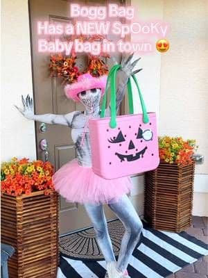 This Halloween themed Bogg Bag is PERFECT! The size as well! The pink and green together make this style something special! 😍 #boggbag #boggbags #halloweenboggbag #tiktokshopcreatorpicks #spookyseason