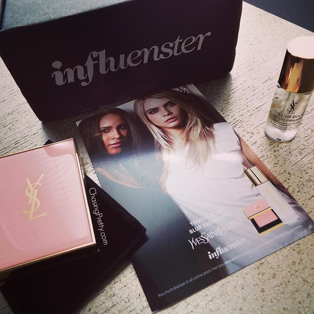 Review up on the blog of @yslbeauty Touche Éclat Blur Primer & Perfector. Both products are fabulous! 💕 @yslbeautyprgir