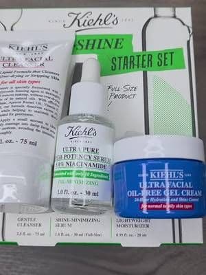 Stop The Shine Kiehl's Gift Set! I'm absolutely loving this set. A great way to try products in smaller sizes before you fully commit to full size products. This kit is perfect for the winter months or travelling. Fully hydrate your skin and stop the shine. Kindly gifted by @Kiehlsuki #kiehls #skincare #lorealistaruk #kiehlspowertrio #noshine #ad #beauty #explorepage✨