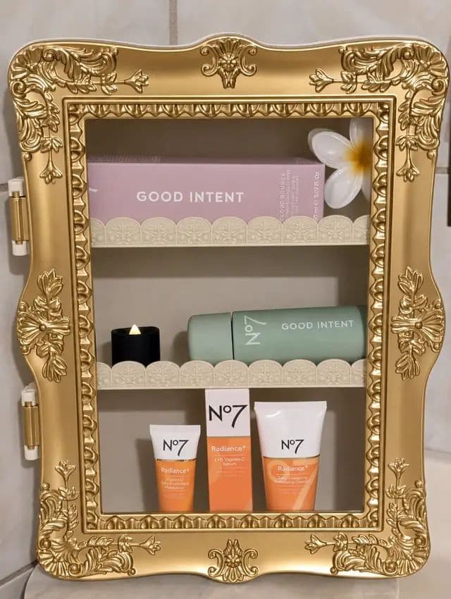 #AD My little @No7 Beauty corner β¨ππ§‘ I love having all of the skincare products that No7 has gifted me π together in one spot! It makes my skincare routine feel extra cute and organized! πβ¨ Shop No7 with the link in my bio! ποΈ #no7beauty β¨ #no7beautycommunity π§‘ #no7fav π₯° #mandib8803π