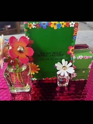 Thank you so much to the fantastic Superdrug Customer Community for my amazing Daisy Wild Marc Jacobβs competition prizes. πΌ They smell amazing and the bottles are stunning too πΌ @Superdrug @SuperdrugPR @MarcJacobsFragrances #superdrug #superdrugcustomercommunity #marcjacobsfragrances #fragrances #gifted π