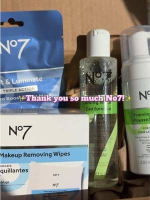 #AD Thank you so much to @No7 + @No7 Beauty allowing me to try these goodies ๐ซง๐ฉท Iโm grateful to be part of the No7 community & my affiliate link is in my bio for a special discount ๐ธ In box: - Lift & Luminate Face Mask - Biodegradable Makeup Wipes - Toning Water - Foaming Cleanser #No7beauty #No7BeautyCommunity #foamingcleanser #skincareproducts