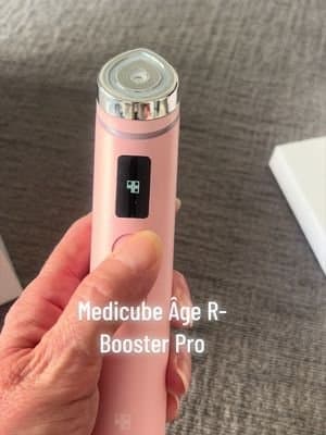 Série Age R-Booster Pro : episode 1 150€ pour un appareil beauté… je vous dis si ça vaut le coup 👀 Série complète à venir sur le AGE-R Booster Pro de Medicube @medicube France #medicube #agerbooster #offrespourtoi #TikTokShop