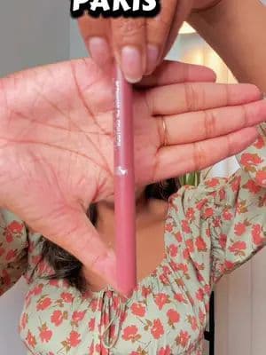 Trying the L’Oréal Paris Blur Filler Lip Liner@L’Oréal Paris @Lorealistar . I was gifted by L’Oréal, and I’m loving the soft, blurred look it gives my lips. #LorealistarCA #WorthIt #LipLiner #BlurFillerBlur #GiftedByLorealParis