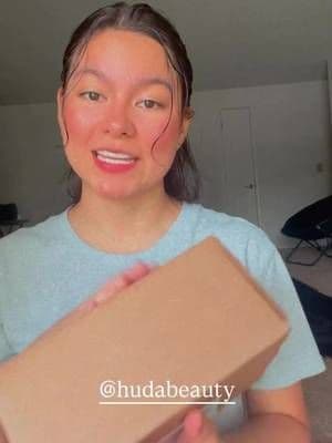 @hudabeauty #AD #hudabeauties #hudabeauty #unboxing