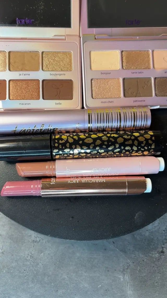 Join me to save big on tarte, Laura gellar and more!! #tiktokshopblackfriday #tiktokshopcybermonday #ttssoutheast #tastemakersorlando #liveselling