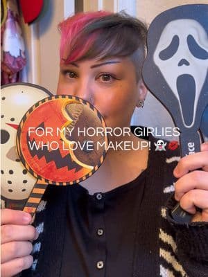 The Glamlite horror-themed makeup mirrors are the perfect mix of spooky and glam. Cute, collectible, and actually useful for everyday makeup routines, they’re a must-have for horror fans who love bold, themed beauty accessories! #Glamlite #tiktokshopsparkcreator #makeupmirror #spookyseason #beautycollection