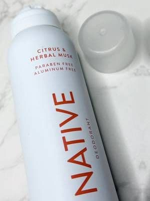 I received this product for free from @Native and @influenster in exchange for my honest review. 👇 The Native Citrus & Herbal Musk Deodorant Spray provides excellent odor protection while using clean, naturally derived ingredients, which is a big plus for me. I love that it’s free from chemical propellants, aluminum, and parabens; it makes me feel a lot better about what I'm putting on my skin. What’s even better is how the spray goes on clear and dries quickly — no annoying residue to worry about. The scent is just right: fresh, citrusy, and floral without being overpowering. ✨ #native #complimentary #giftedbynative #citrusherbalmuskdeospray #deodorant