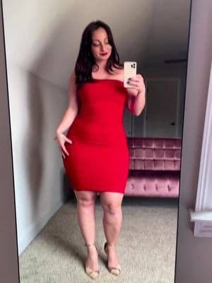Another moment for the red dress. PS this red dress is 🔗 in my LTK in the dress try on video. I’ll link it in IG stories too. #dress #reddress #valentine #valentines #valentinesoutfit #ootd #outfit #fashion #ltk #ltkfashion #ltkcurves