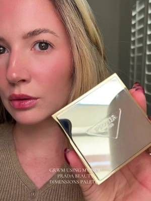 these Prada Beauty powders are so buttery and pigmented 💓 #pradabeauty #PRADABEAUTYDIMENSIONS #GIFTEDBYPRADABEAUTY @pra