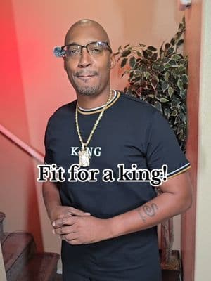 A shirt for kings! @Fashion Nova #creatorsearchinsights #tiktokshopblackfriday #tiktokshopcybermonday #ttswest #fashionnova