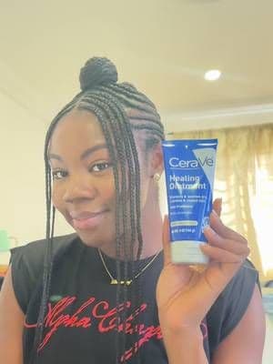 @CeraVe @Campus Trendsetters 💙 #GiftedbyCeraVe #ZfluencexCeraVe #CeraVeHealingOintment • •Collaborations ✉️itsbanartey@gmail.com • #ootdblackwomen #collegeinfluencer