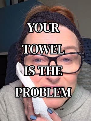 The Healthy Aging Clean Towels are my favorite version from Clean Skin Club 💜 Glycerin-infused, dermatologist tested, and clinically shown to improve fine lines & brightness. If you’re over 40, stop using your bath towel on your face. #creatorsearchinsights #beautyover40 #genxskincare #skincaretips #tiktokshopfinds