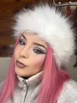 A lil winter icey makeup look 🦢❄️🎀☁️ I’ve been wanting to do a makeup look like this for years! Also trying the new @CeraVe intensive moisturising cream for my dry & dull winter skin ❄️ #CeraVe #Skincare #DemandedBySkin #lorealistarAUNZ #AD