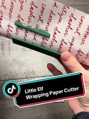 Ahhhh why did I not have this before now?!?! This makes wrapping presents so much easier!! You don’t even have to have the entire table cleared off just to cut the paper because you can do it while holding it! It’s so amazing and so inexpensive!! #tiktokshopblackfriday #tiktokshopcybermonday #ttsnortheast #tastemakersnewyork #wrappingpapercutter @Little ELF Products, Inc.