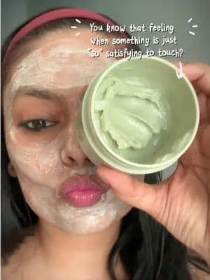 after a long time… a cleanser that doesn’t irritate my sensitive skin this mochi cleanser is soft, stretchy (like a rice cake 🍡) and cleans without stripping no fragrance. no tight feeling. just clean, calm skin korean skincare really does this best YesStyle code: HRWD0402STD #ad #acne #arencia@Arencia #koreanskincare #doublecleanse