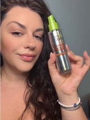 @garnierusa #GiftedByGarnier #DiamondEffect #DiamondSleek Obsessed 💛 #haircare #antifrizz