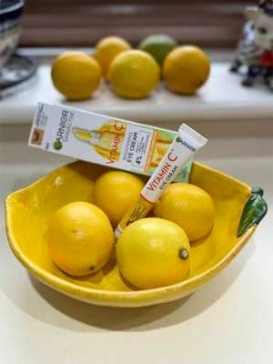 ✨ Review ✨ I was fortunate enough to receive the Garnier Brightening Vitamin C* Eye Cream for free to test and review, and I couldn’t wait to share my thoughts with you! 💛 This eye cream is formulated with 4% Vitamin Cg, Niacinamide, Caffeine, and Banana Powder—ingredients that are perfect for tackling signs of fatigue like dark circles and fine lines. What’s more, Garnier is a cruelty-free brand, and this product is 100% vegan, so you can feel good about adding it to your routine! The lightweight formula glides effortlessly onto the skin, absorbs beautifully, and leaves the under-eye area looking refreshed and glowing ✨ For an extra cooling effect, I recommend storing this eye cream in the fridge. Pair it with Garnier’s Vitamin C Micellar Water, 3.5% Brightening Serum, and Vitamin C Day Cream for a complete brightening routine that leaves your skin radiant. If you’re looking for an effective, cruelty-free, and affordable eye cream that brightens and nourishes, I definitely recommend giving this one a try! 💚 #MyGarnierCommunity @Garnier #Gifted #TestandReview #GarnierSkincare #VitaminCEyeCream #BrighteningSkincare #EyeCreamEssentials #SkincareRoutine #VeganSkincare #CrueltyFreeBeauty #HydratedGlow #SkincareLovers #Glow.with.Ania #RadiantSkin #HealthySkinJourney #SkincareCommunity #SkinCareStaples #SelfCareEssentials #BeautyFavourites #SkincareTips #AffordableBeauty #DailyGlow #SkincareAddict #TiredEyesBeGone #WakeUpYourGlow #GarnierVitaminC #SkincareThatWorks