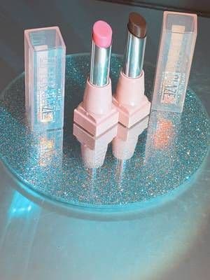 What’s In My Bag? Lifter Glaze Lip Balm by Maybelline goes with me everywhere for the hydration and comfortable lips 💋 i need Kindly gifted by @maybelline #lorealistaruk #maybelline #busygirleditionmaybelline #gifted @MaybellineUK