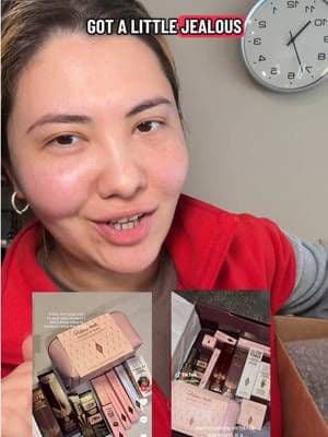 Unboxing with my Charlotte Tilbury Magic products . Use this code CT-SOCEGDYTBQQ for your purchase (15%off ) @Charlotte Tilbury #AD #CharlotteTilbury #MagicBeautyStars #unboxing