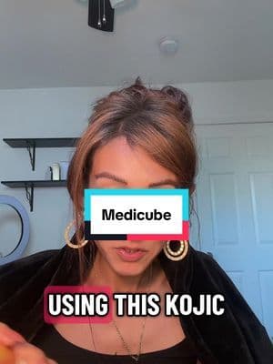 @medicube US Store really loving COGIC acid golden glow radiance set faded away, my acne scarring 💛 #M#MEDICUBESkinCareT#TikTokShopRecommendationsT#TikTokShopBundlesT#TikTokShopSkinCareFines
