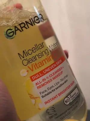 @GARNIER #GiftedByGarnier in love with this Michelle’s Cleansing Water with Vitamin C & Eco Pads 🍊