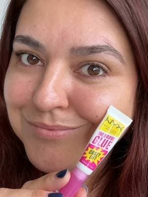 #AD✨ CRAZY LIFT brows in seconds! 👀 The NYX Crazy Lift Brow Glue is all about giving your brows that lifted, laminated look at home, with 24H hold that’s non-crunchy, flakeproof and sweat-resistant. I love the built-in styling comb! It makes it so easy to lift, shape and set my brows exactly where I want them, while still keeping them looking like my brows 🩷 @nyxcosmetics_uk #nyxcosmetics #nyxbrowglue #crazylift #CrazyBrowProof