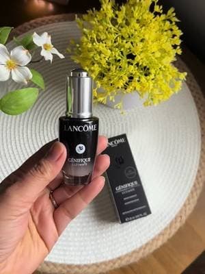#complimentary #giftedbylancome #genifiqueultimate @influenster @Lancôme This is a great serum for everyday use , very lightweight and not greasy at all . Blends very well with the skin and has a very neutral scent . Just a little is needed to apply all over the face . After using for a few days can see noticeable difference in my skin texture . Definitely worth a try .